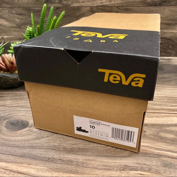 NIB Teva Hurricane Shearling Lined Sport Sandal - Picture 12 of 16